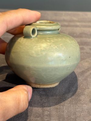 Six Chinese Longquan celadon jarlets with incised floral design, Yuan/Ming — photo 15