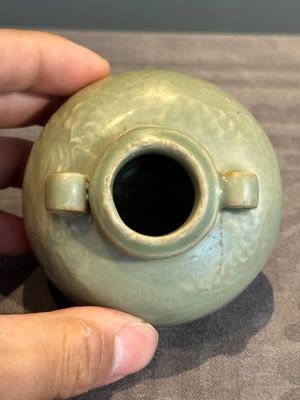 Six Chinese Longquan celadon jarlets with incised floral design, Yuan/Ming — photo 16