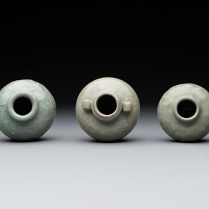 Six Chinese Longquan celadon jarlets with incised floral design, Yuan/Ming — photo 11