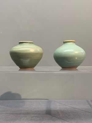 Six Chinese Longquan celadon jarlets, Yuan/Ming — photo 14