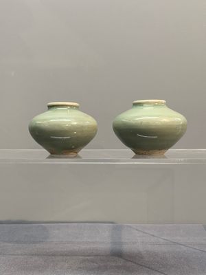 Six Chinese Longquan celadon jarlets, Yuan/Ming — photo 4