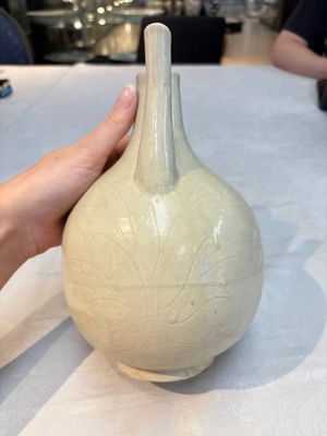 Six Chinese monochrome ding-type wares, Song/Yuan — photo 2