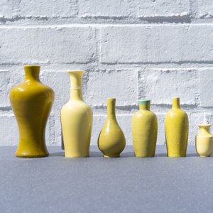 Six Chinese monochrome yellow vases, 19/20th C. — 照片 11