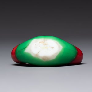 Six Chinese porcelain and glass brush rests, 19/20th C. — photo 4
