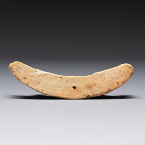 Six Chinese porcelain and glass brush rests, 19/20th C. — photo 9