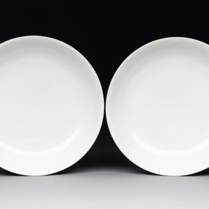 Six Chinese robin's egg-glazed saucers and seven ruby-back plates, Qianlong and Shengshengchun 生生春 marks, 19/20th C. — photo 8