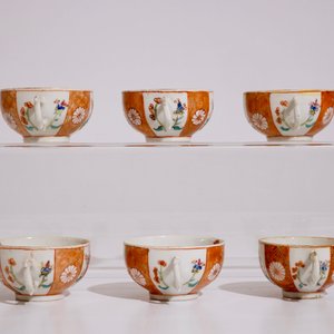 Six Chinese rose-imari cups and saucers, 18/19th C. — 照片 8