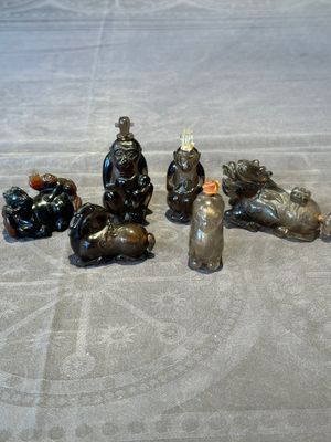 Six Chinese smoky quartz animal-form snuff bottles, 19th/20th C. — photo 1