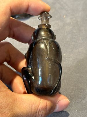 Six Chinese smoky quartz animal-form snuff bottles, 19th/20th C. — photo 23