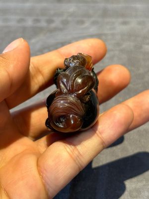 Six Chinese smoky quartz animal-form snuff bottles, 19th/20th C. — photo 37
