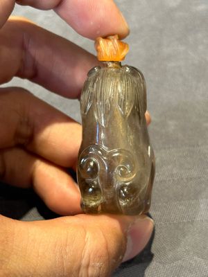 Six Chinese smoky quartz animal-form snuff bottles, 19th/20th C. — photo 5