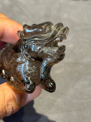 Six Chinese smoky quartz animal-form snuff bottles, 19th/20th C. — photo 10