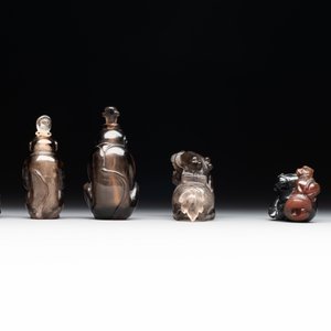 Six Chinese smoky quartz animal-form snuff bottles, 19th/20th C. — photo 5