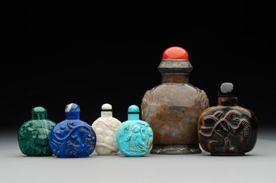 Six Chinese snuff bottles in various carved gemstones, 19/20th C.