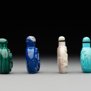 Six Chinese snuff bottles in various carved gemstones, 19/20th C. — photo 5