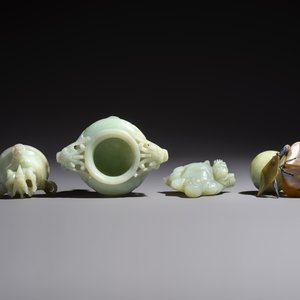 Six Chinese stone carvings and two jade bangles, 19/20th C. — photo 12