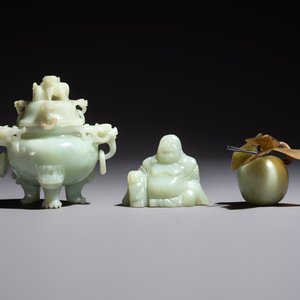 Six Chinese stone carvings and two jade bangles, 19/20th C. — photo 8