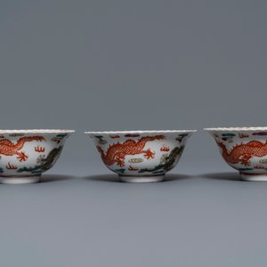 Six Chinese Straits or Peranakan famille rose bowls with dragons, Qianlong mark, 19th C. — photo 11