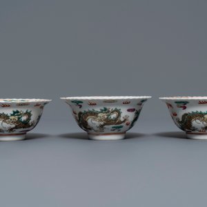Six Chinese Straits or Peranakan famille rose bowls with dragons, Qianlong mark, 19th C. — photo 4