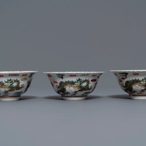 Six Chinese Straits or Peranakan famille rose bowls with dragons, Qianlong mark, 19th C. — photo 10