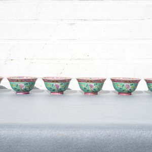Six Chinese Straits or Peranakan famille rose bowls with phoenixes and peonies, 19th C. — photo 9