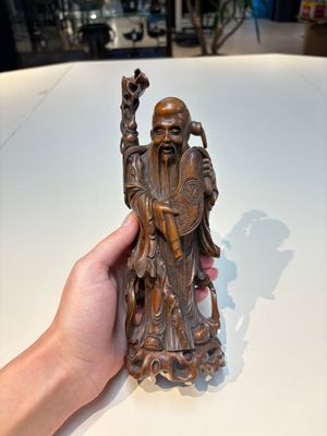 Six Chinese wooden and bamboo carvings, 19/20th C. — photo 1