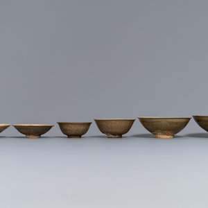 Six Chinese Yaozhou and celadon bowls, Song/Yuan — photo 2