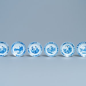 Six coupelles en porcelaine de Chine en bleu et blanc, Kangxi — photo 2