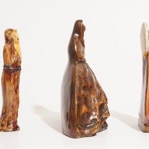 Six figures religieuses en poterie flamande, ateliers de Laigneil et Noseda, 20ème — photo 9