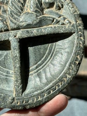 Six Gandhara grey schist fragments with divinities and floral design, 1/4th C. — 照片 15