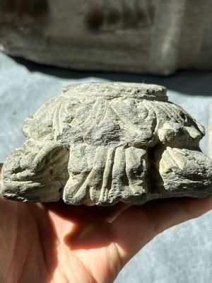 Six Gandhara grey schist fragments with divinities and floral design, 1/4th C. — 照片 29