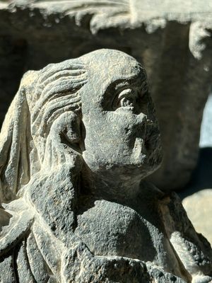 Six Gandhara grey schist fragments with divinities and floral design, 1/4th C. — 照片 3