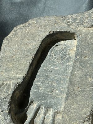 Six Gandhara grey schist fragments with divinities and floral design, 1/4th C. — 照片 41