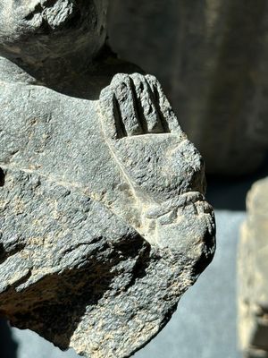 Six Gandhara grey schist fragments with divinities and floral design, 1/4th C. — 照片 5