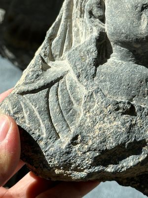 Six Gandhara grey schist fragments with divinities and floral design, 1/4th C. — 照片 6
