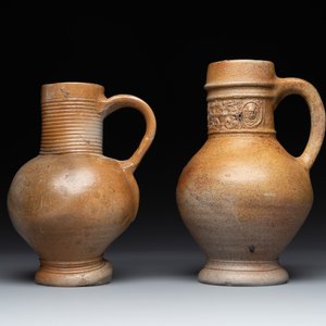 Six German stoneware jugs and mugs, 15/16th C. — foto 2