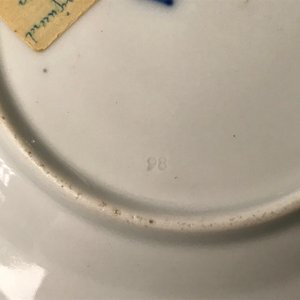 Six gilt porcelain plates, various origins, 18/19th C. — 照片 7