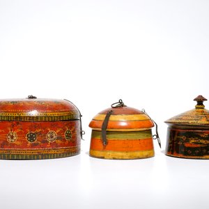 Six iron-mounted painted wood covered boxes, India and Afghanistan, 19/20th C. — photo 3