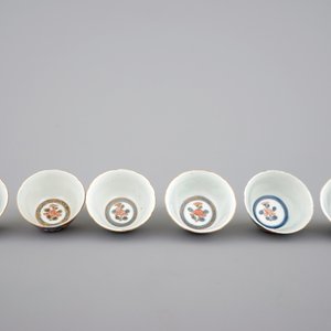 Six Japanese Imari porcelain cups and saucers, 18th C. — photo 6