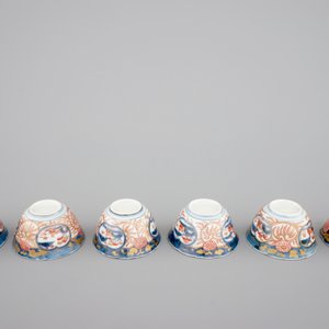 Six Japanese Imari porcelain cups and saucers, 18th C. — photo 7
