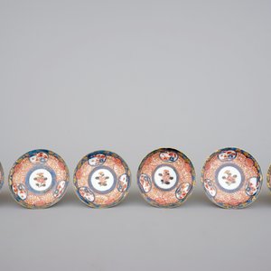 Six Japanese Imari porcelain cups and saucers, 18th C. — photo 8