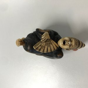Six Japanese ivory and boxwood netsuke, Meiji/Showa, 19/20th C. — 照片 7