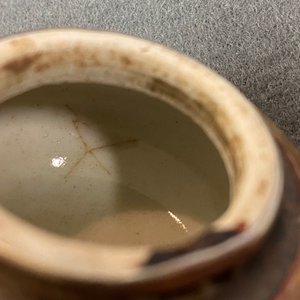 Six jarres et un bol en porcelaine de Chine Bencharong pour le marché thai, 19ème — photo 21