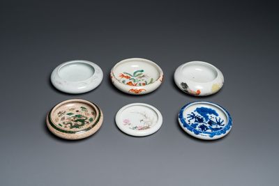 Six lave-pinceaux en porcelaine de Chine, 19/20ème
