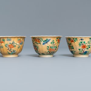 Six lobed Chinese famille verte café-au-lait-ground cups and saucers, Kangxi — photo 14