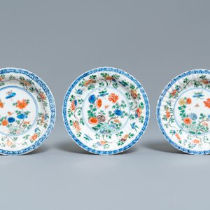 Six lobed Chinese famille verte café-au-lait-ground cups and saucers, Kangxi — photo 4