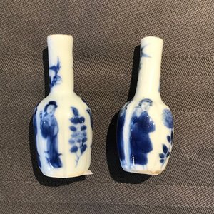 Six paires de vases miniatures en porcelaine de Chine bleu et blanc, Kangxi — photo 12