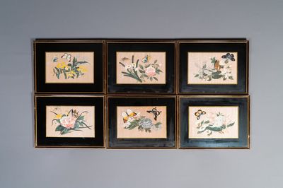 Six peintures encadrées sur papier de riz aux motifs de fleurs et de papillons, Chine, Canton, 19ème