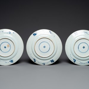 Six plats en porcelaine de Chine en bleu et blanc, Kangxi — photo 4