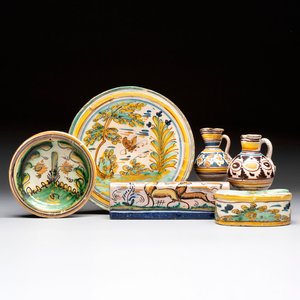 Six polychrome Spanish pottery wares, Talavera, 18th C. — photo 1